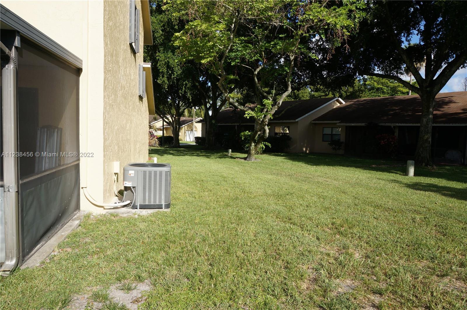 5420 Gate Lake Road, Unit 5420 Tamarac, FL 33319 - Photo 3 of 39 Gallery Image 3