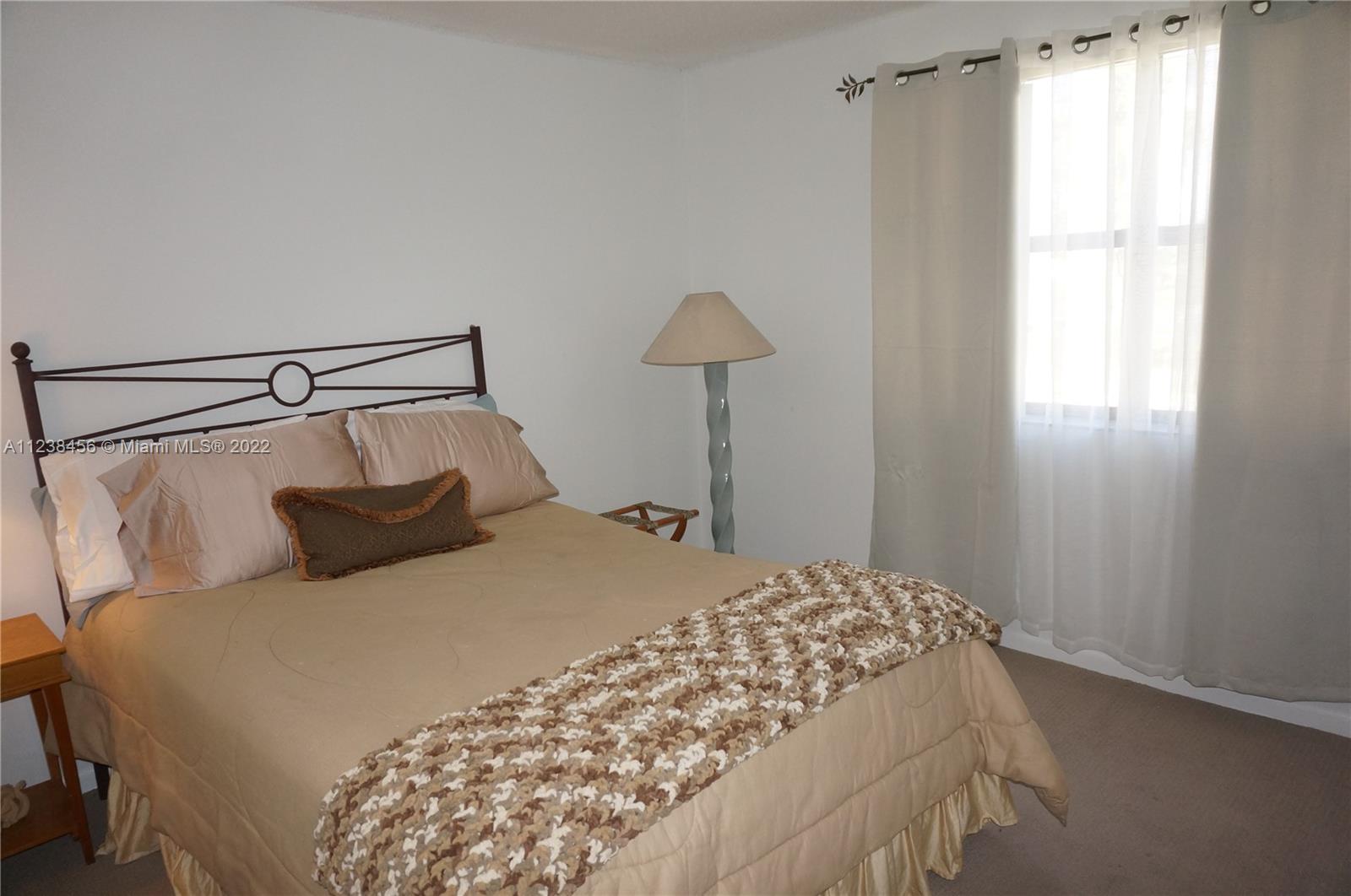 5420 Gate Lake Road, Unit 5420 Tamarac, FL 33319 - Photo 32 of 39 Gallery Image 32
