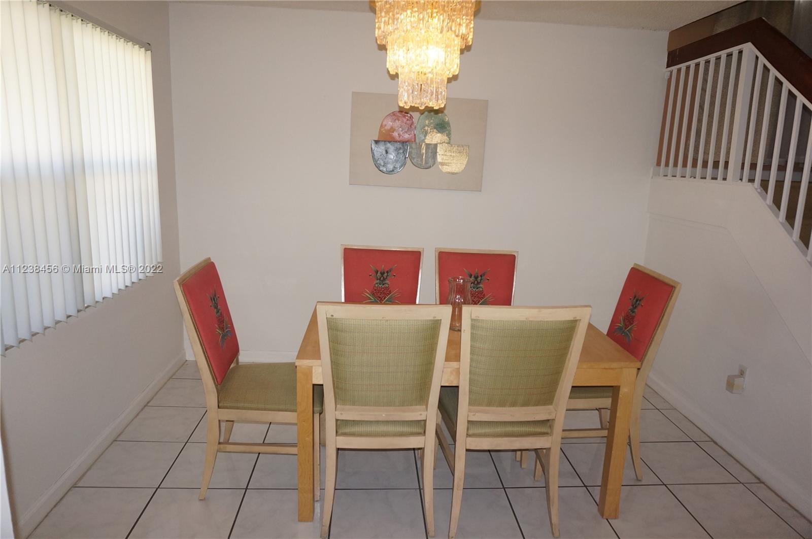5420 Gate Lake Road, Unit 5420 Tamarac, FL 33319 - Photo 5 of 39 Gallery Image 5