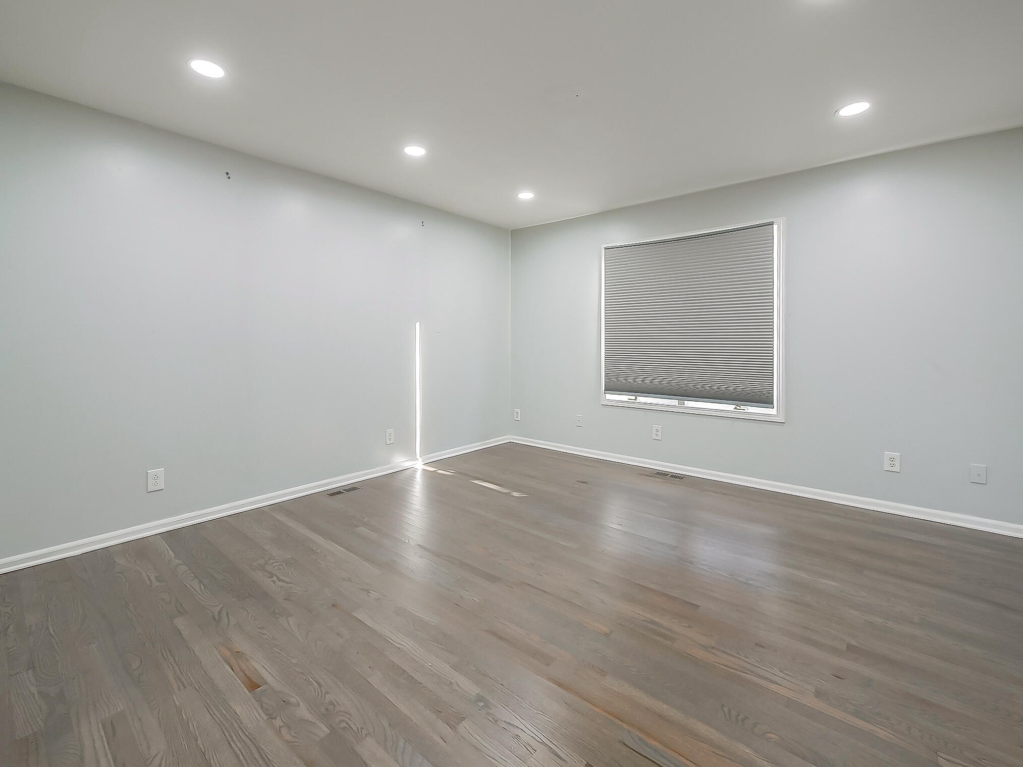 3345 East Commerce Road Commerce Township, MI 48382 - Photo 12 of 53 master suite