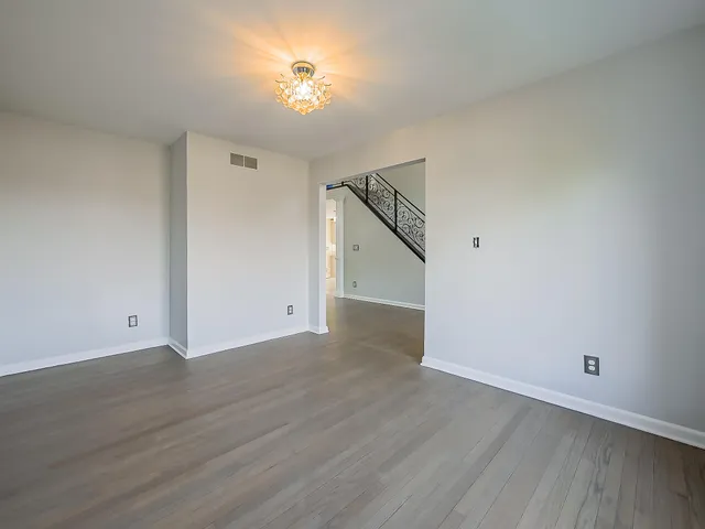 $659,900 | 3345 East Commerce Road, Commerce Township, MI 48382