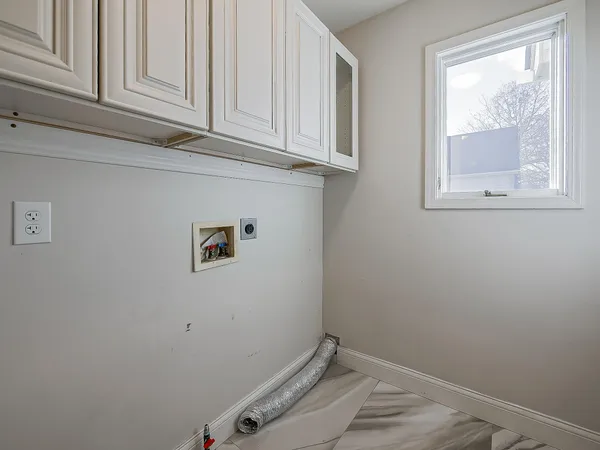 $639,900 | 3345 East Commerce Road, Commerce Township, MI 48382