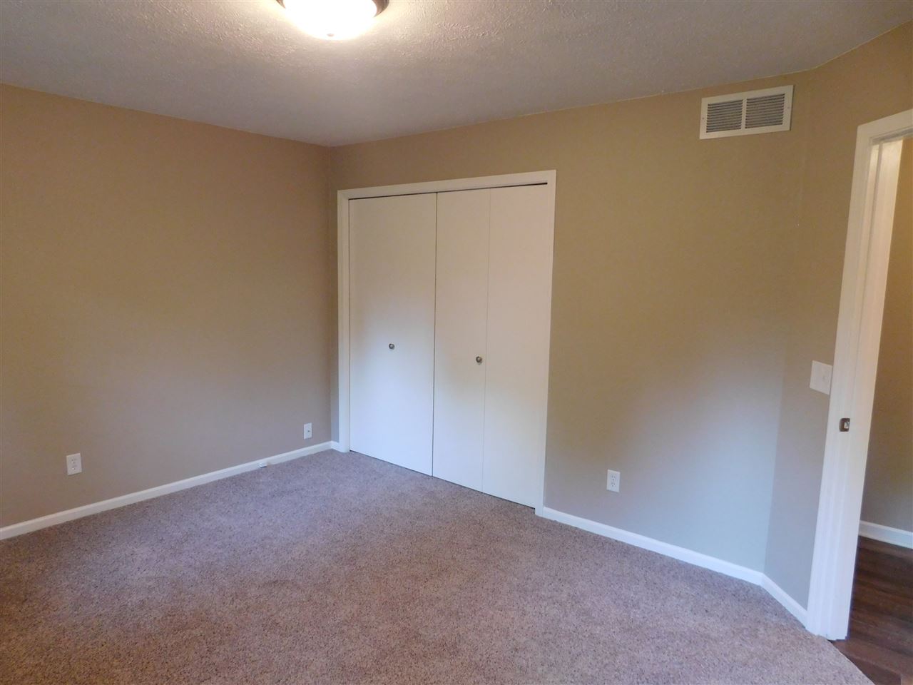 13737 2a Road Plymouth, IN 46563 - Photo 12 of 33