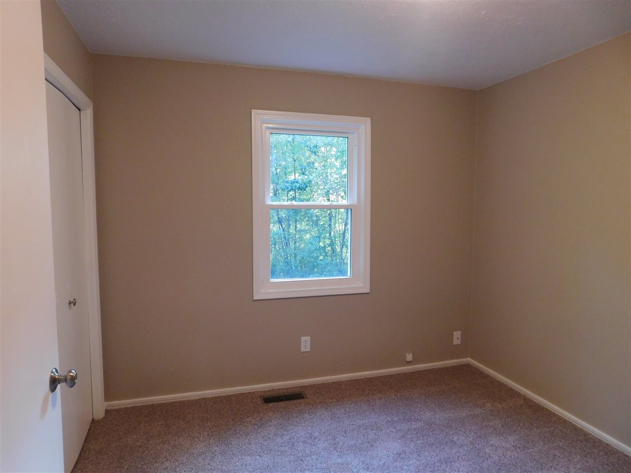 13737 2a Road Plymouth, IN 46563 - Photo 16 of 33