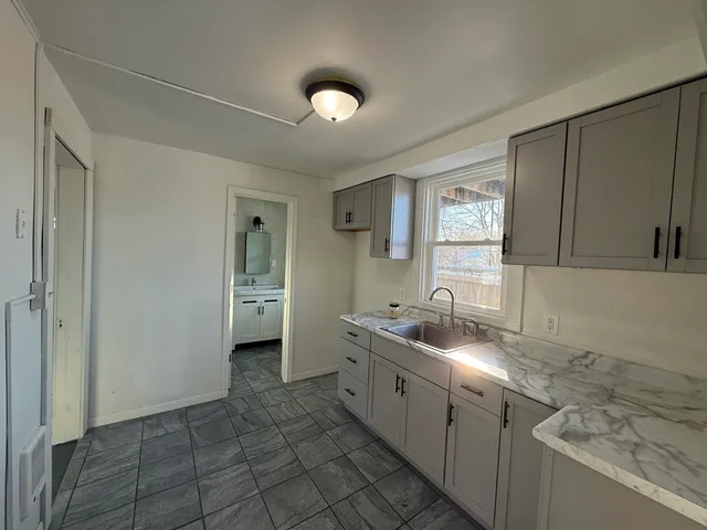 $200,000 | 10 Richards Place, Battle Creek, MI 49015