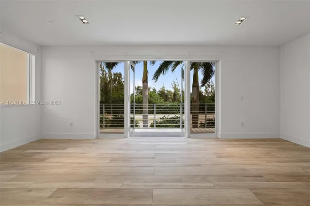 $2,490,000 | 10296 Northwest 74th Terrace, Doral, FL 33178