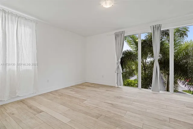 $2,490,000 | 10296 Northwest 74th Terrace, Doral, FL 33178