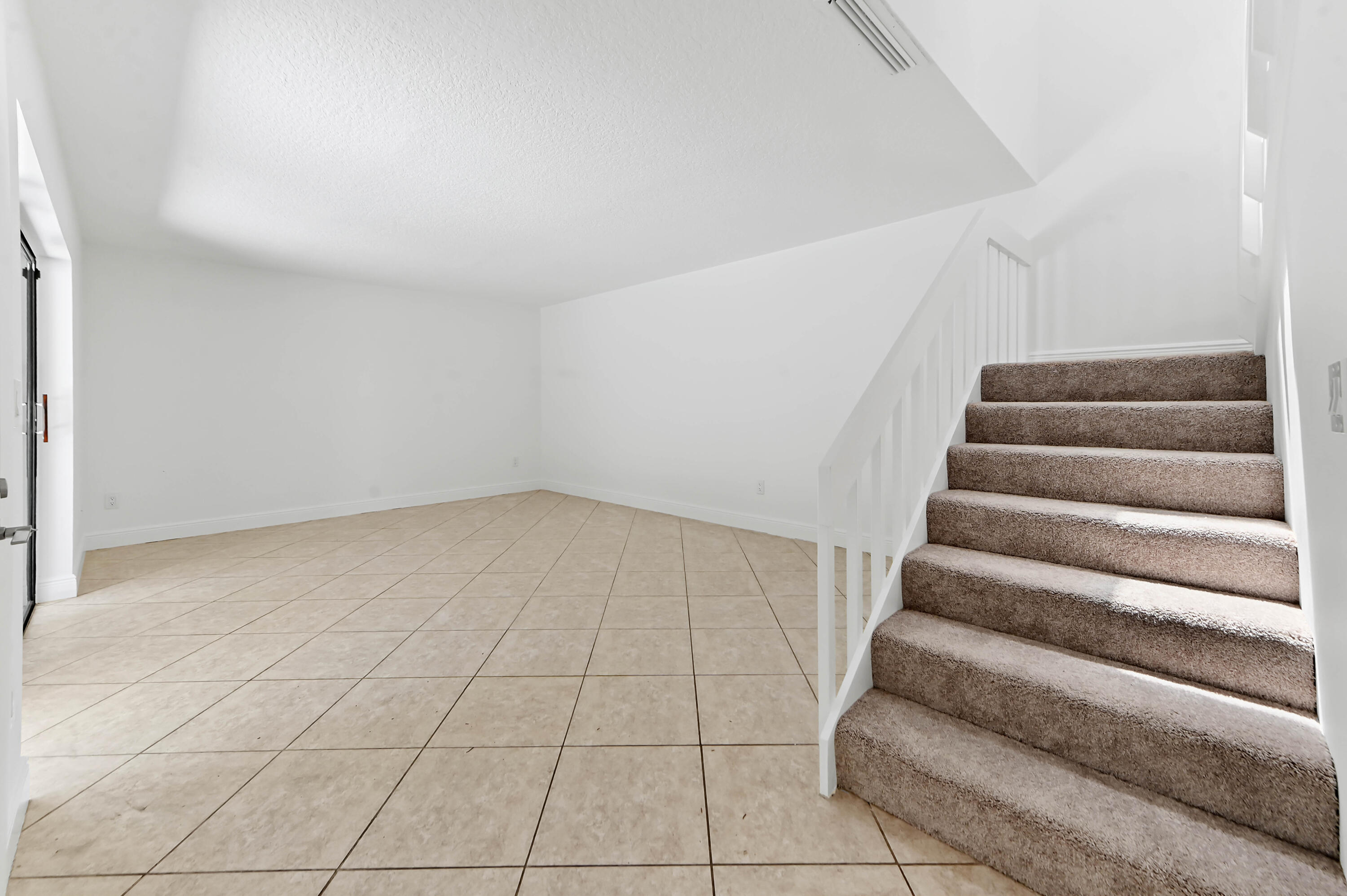 825 Center Street, Unit 12A Jupiter, FL 33458 - Photo 13 of 21 05 entry 01
