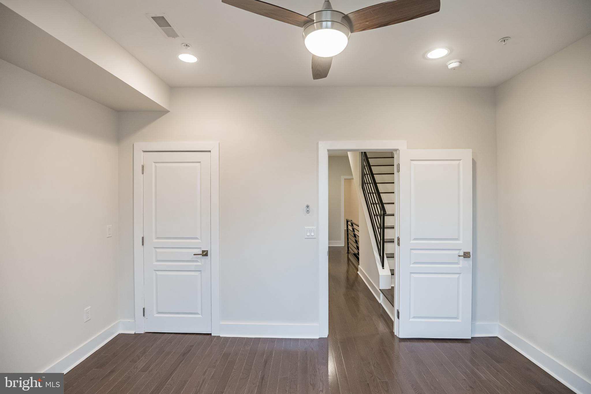 2030 Reed Street Philadelphia, PA 19146 - Photo 18 of 30 2nd floor front bedroom