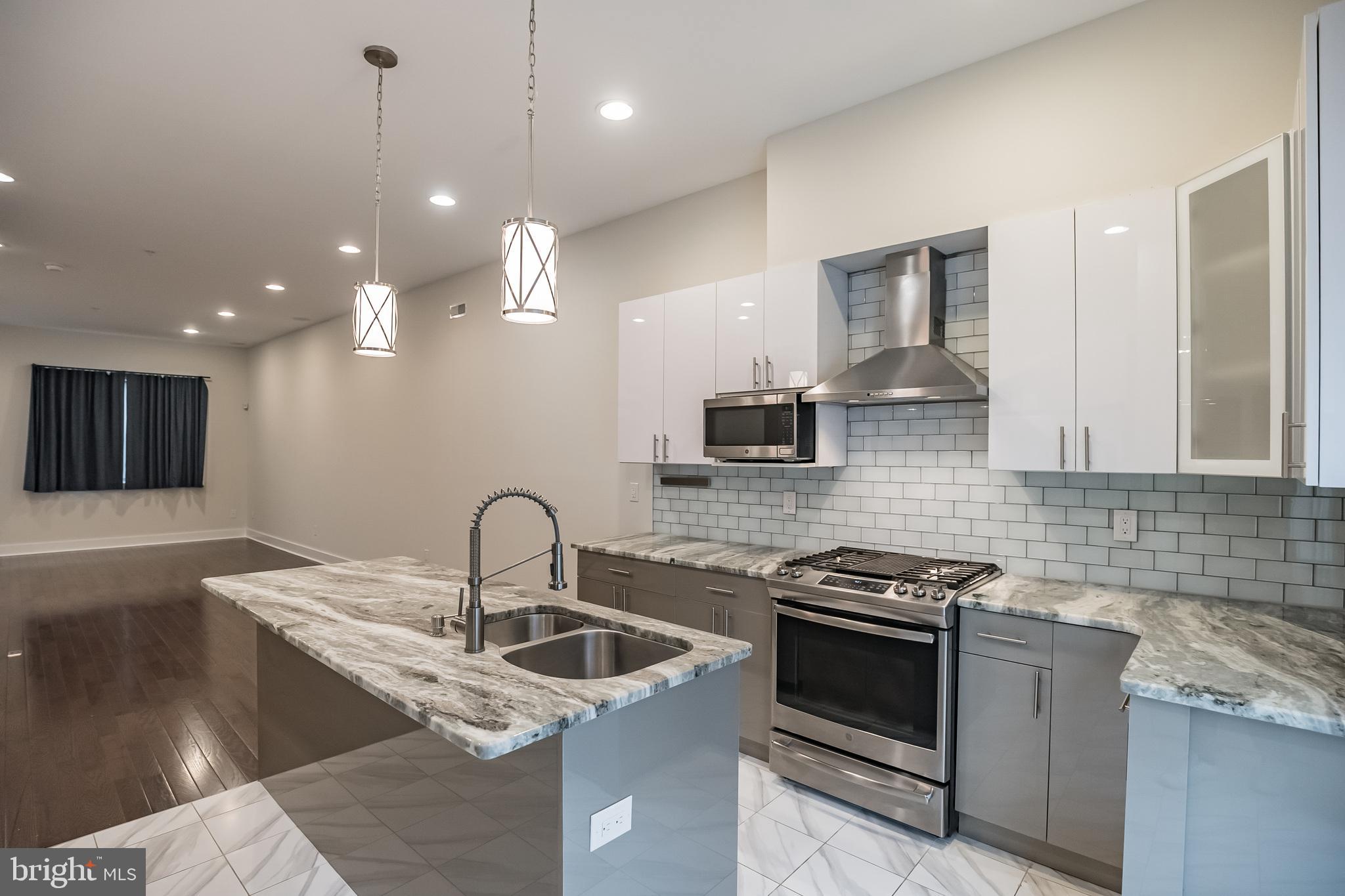 2030 Reed Street Philadelphia, PA 19146 - Photo 10 of 30 Gallery Image 10