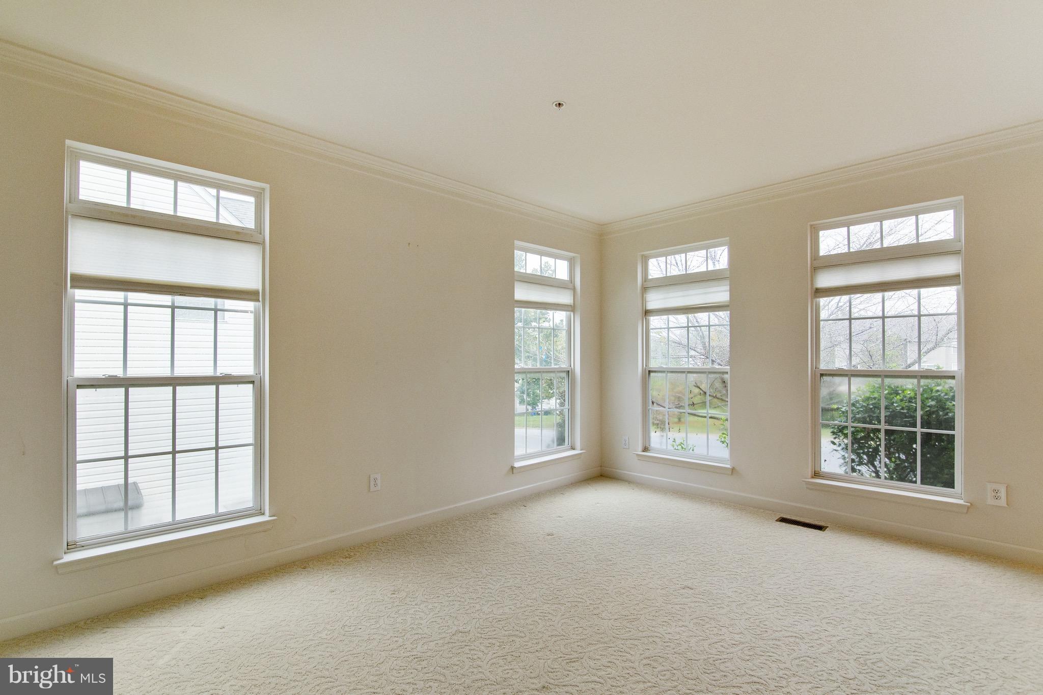 14213 Punch Street Silver Spring, MD 20906 - Photo 19 of 29 Living Room