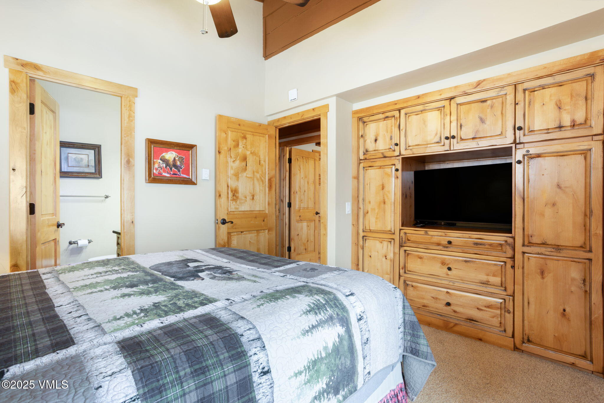 4670 Vail Racquet Club Drive, Unit 18 Vail, CO 81657 - Photo 12 of 29 17-web-or-mls-4670-vail-racquet-club-dr