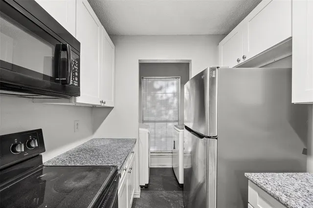 $1,750 | 601 Carriagehouse Lane, Unit 3, Garland, TX 75040