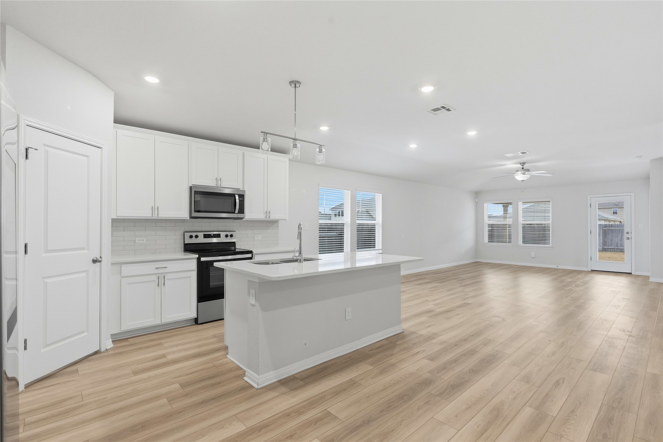 3003 Ottaviano Way Hutto, TX 78634 - Photo 7 of 23