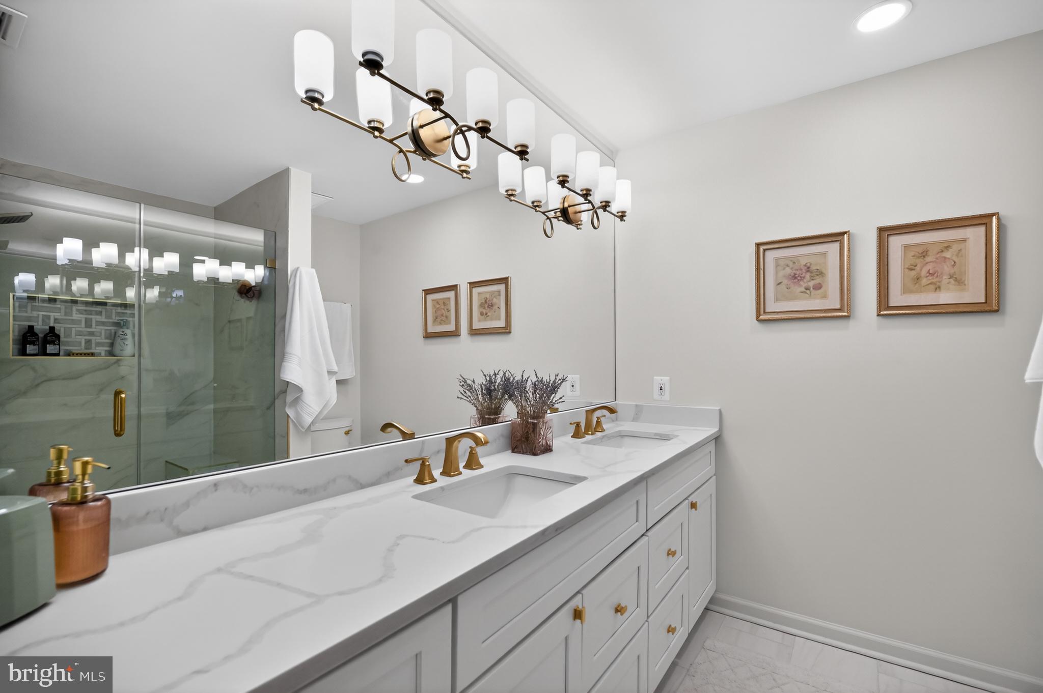 6027 Queenston Street Springfield, VA 22152 - Photo 19 of 34 Double vanity