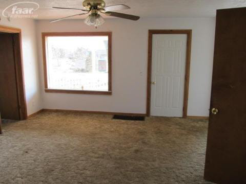 9101 Woodworth Road Ovid, MI 48866 - Photo 6 of 15 20114496-5.JPG
