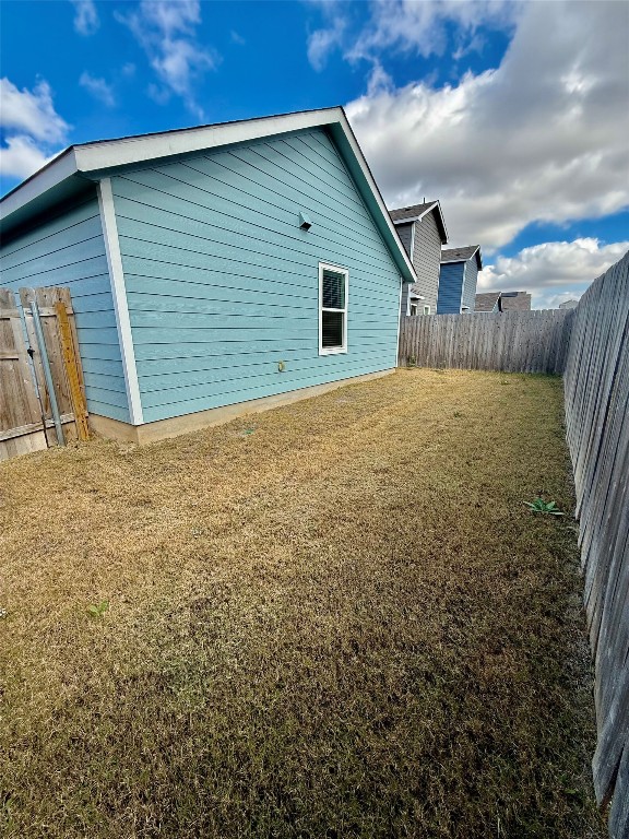 716 Commander Abbott Drive Jarrell, TX 76537 - Photo 17 of 17 a backyard of a house