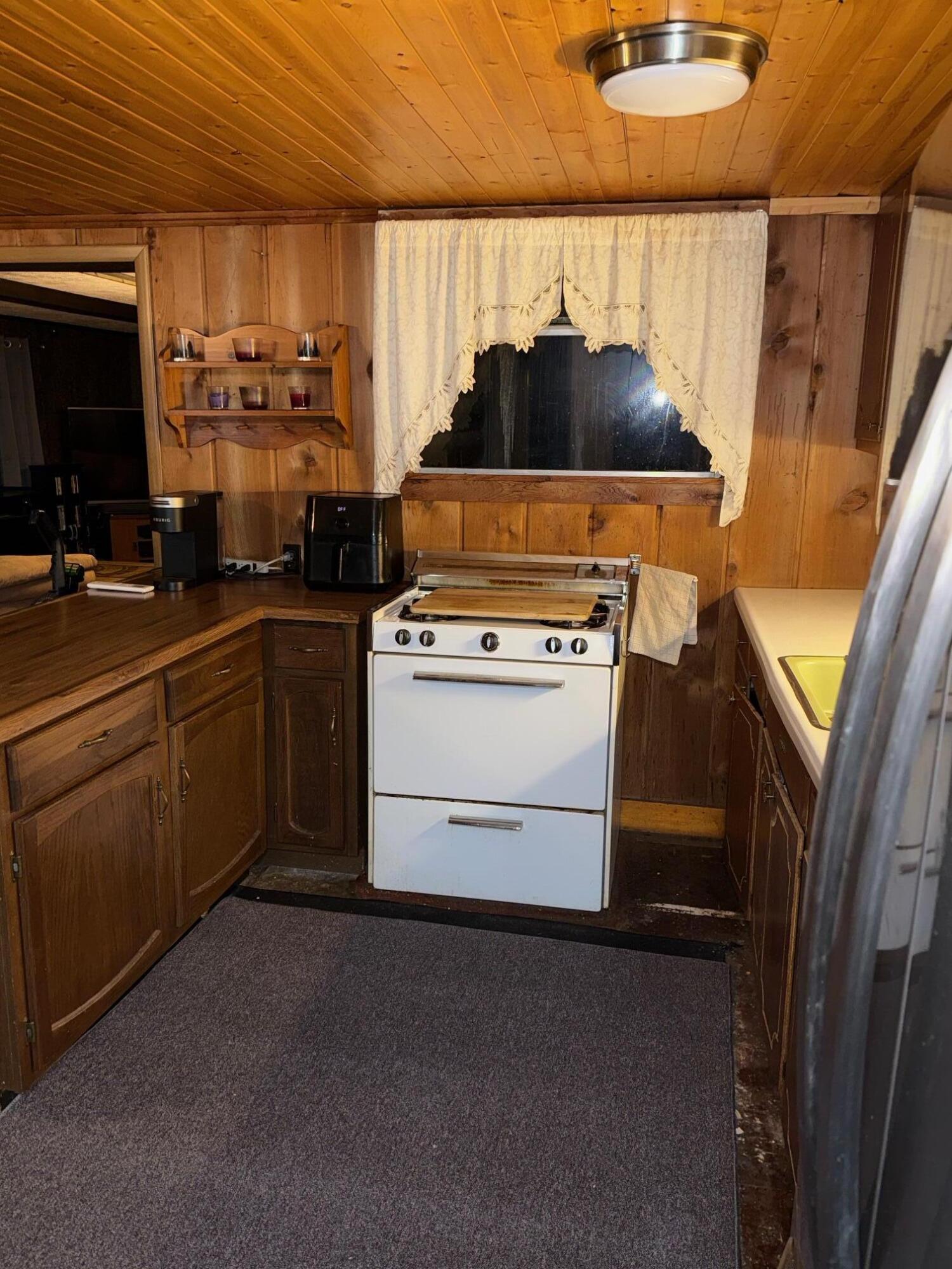 7139 West 5 Mile Road Irons, MI 49644 - Photo 7 of 30 image12