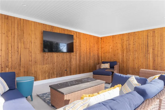 $634,900 | 143 Lake View Drive, Glocester, RI 02814