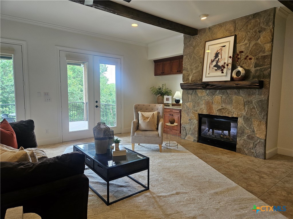 1029 Gruene Road New Braunfels, TX 78130 - Photo 4 of 10