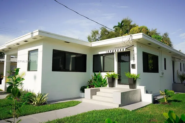 $4,950 | 1600 Southwest 17th Avenue, Miami, FL 33145