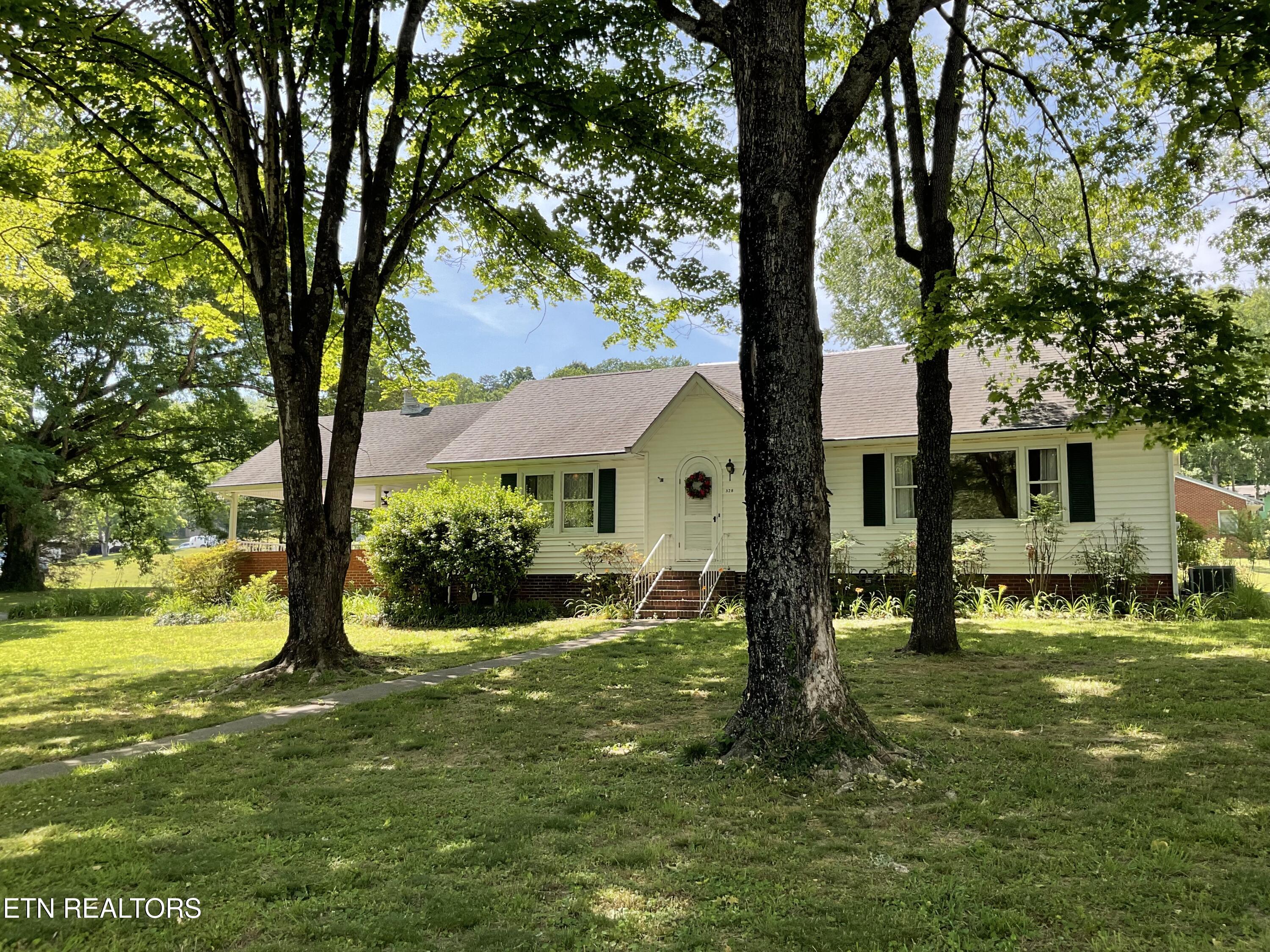328 Ridgeview Drive Clinton, TN 37716 - Photo 45 of 45 Call today!