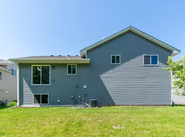 $324,900 | 949 Holton Avenue, Brainerd, MN 56401