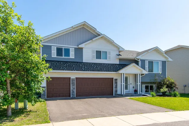 $324,900 | 949 Holton Avenue, Brainerd, MN 56401