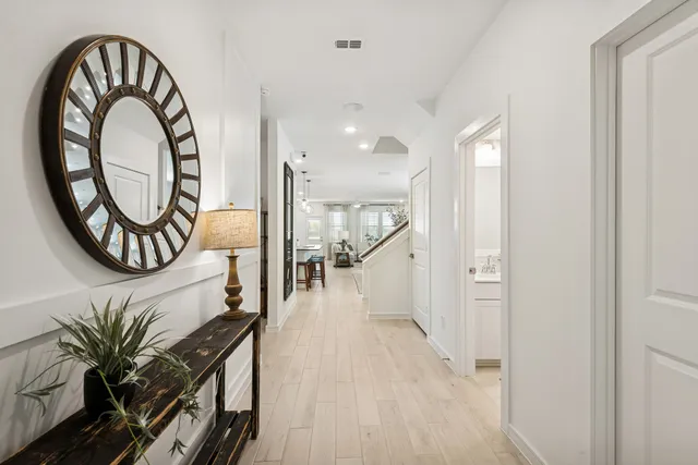 $370,460 | 7807 Jade Crest Drive, Angleton, TX 77515