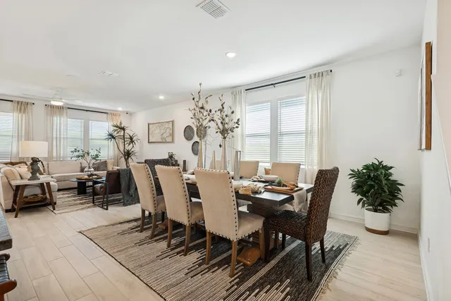 $370,460 | 7807 Jade Crest Drive, Angleton, TX 77515