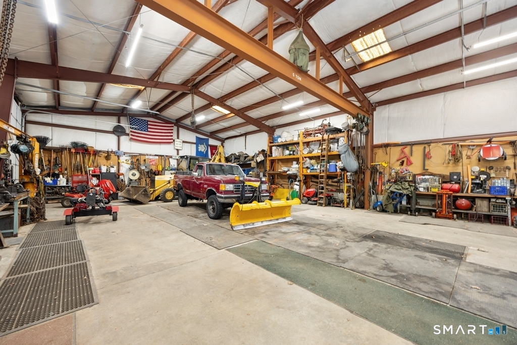 930 Spindle Hill Road Wolcott, CT 06716 - Photo 29 of 40 Garage interior