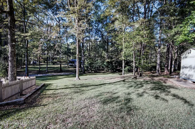 $585,900 | 422 Warwick Road, Clinton, MS 39056