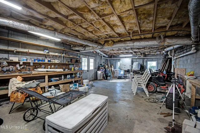 $585,900 | 422 Warwick Road, Clinton, MS 39056