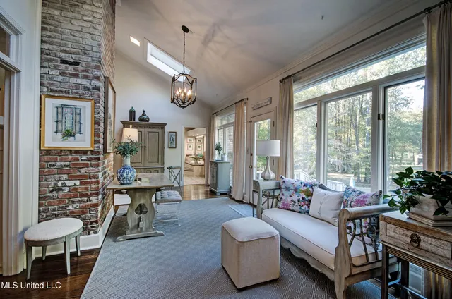 $585,900 | 422 Warwick Road, Clinton, MS 39056