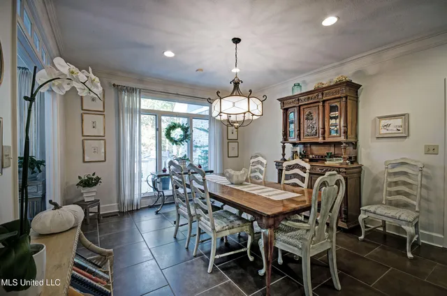 $585,900 | 422 Warwick Road, Clinton, MS 39056