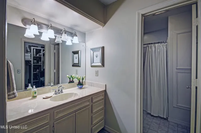 $585,900 | 422 Warwick Road, Clinton, MS 39056