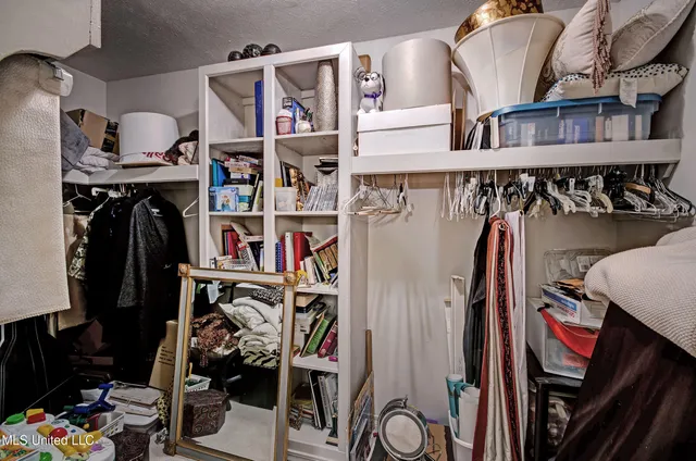 $585,900 | 422 Warwick Road, Clinton, MS 39056