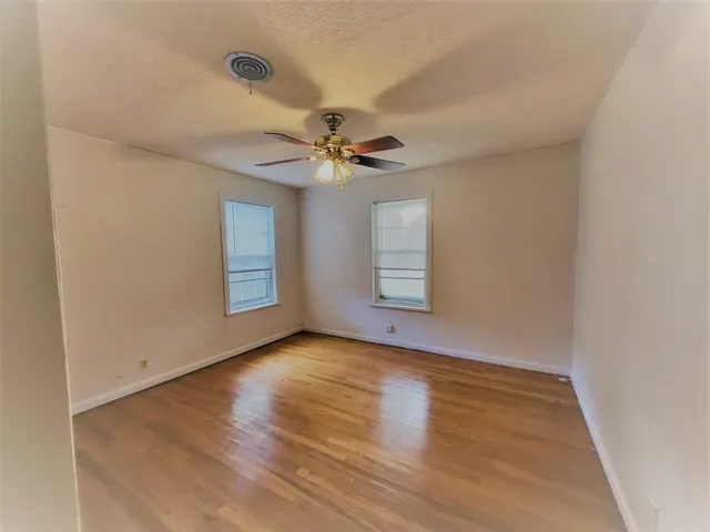 $137,900 | 318 North Pacific Street, Oxford, KS 67119