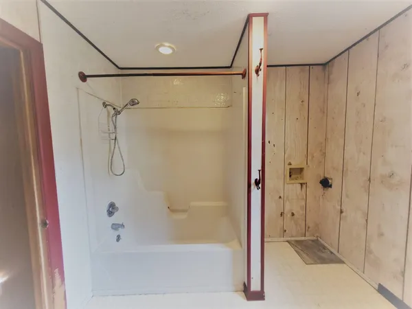 $137,900 | 318 North Pacific Street, Oxford, KS 67119