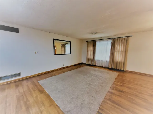 $137,900 | 318 North Pacific Street, Oxford, KS 67119