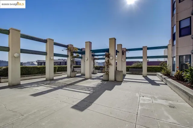$338,000 | 989 Webster Street, Unit 450, Oakland, CA 94607