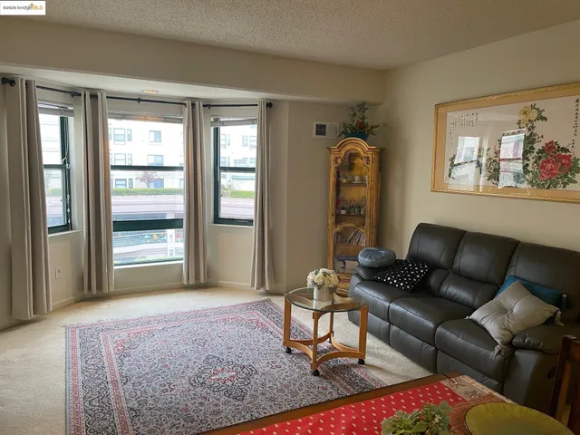$338,000 | 989 Webster Street, Unit 450, Oakland, CA 94607