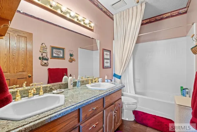 $2,995,000 | 2120 North 6000 West, Rexburg, ID 83440