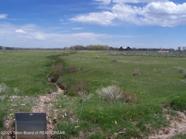 $5,750,000 | 139 North Piney Lake Road, Big Piney, WY 83113