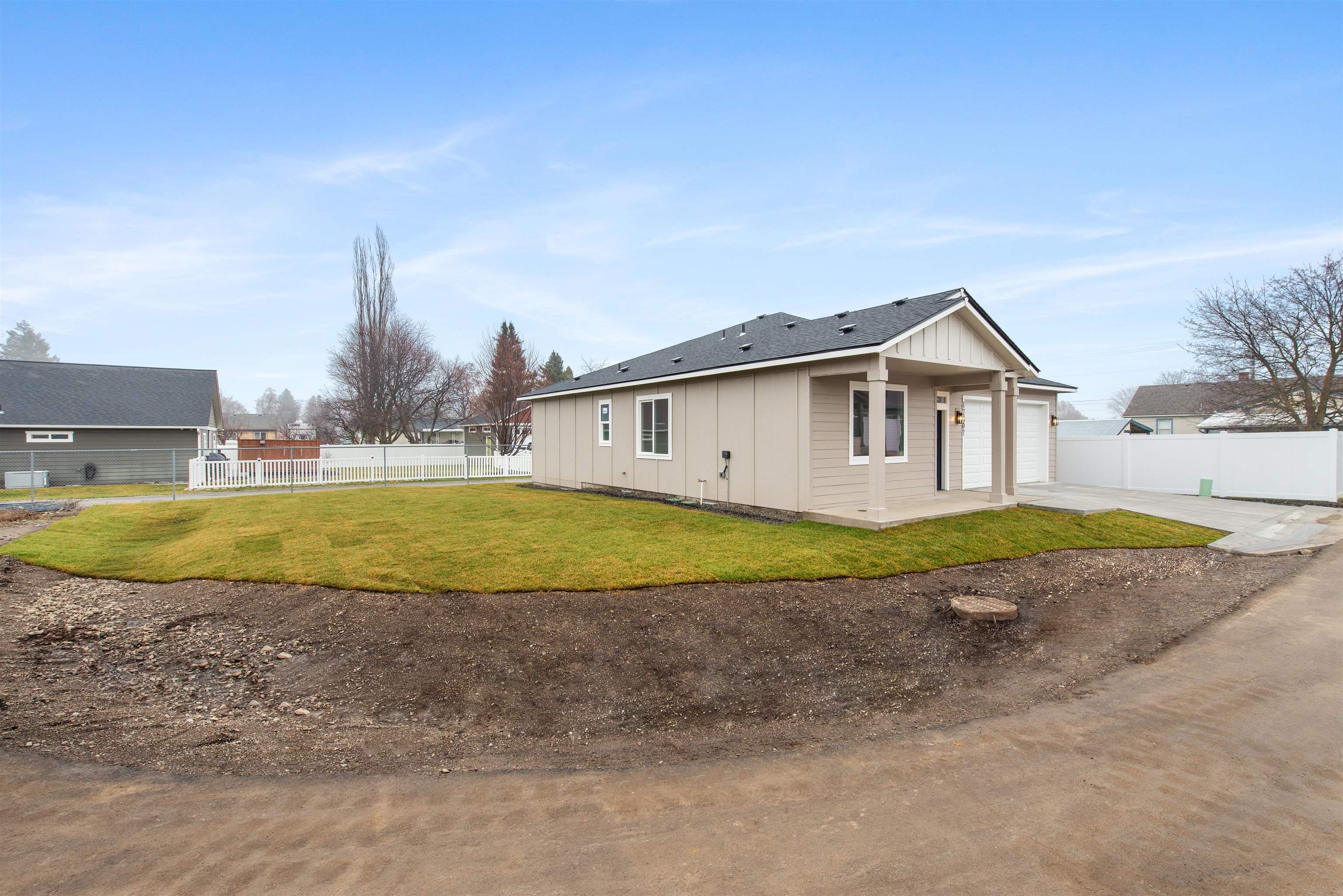 17807 East 3rd Lane Spokane Valley, WA 99016 - Photo 2 of 28