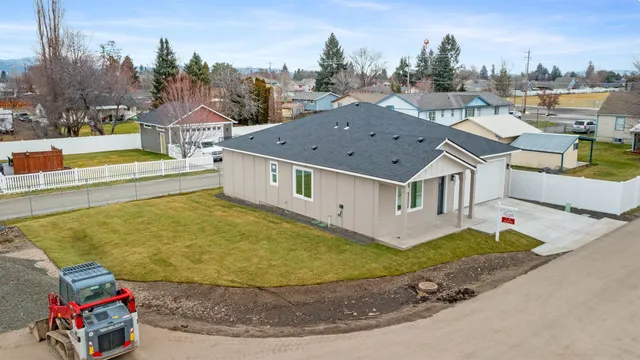 $429,500 | 17807 East 3rd Lane, Spokane Valley, WA 99016