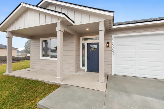 $429,500 | 17807 East 3rd Lane, Spokane Valley, WA 99016