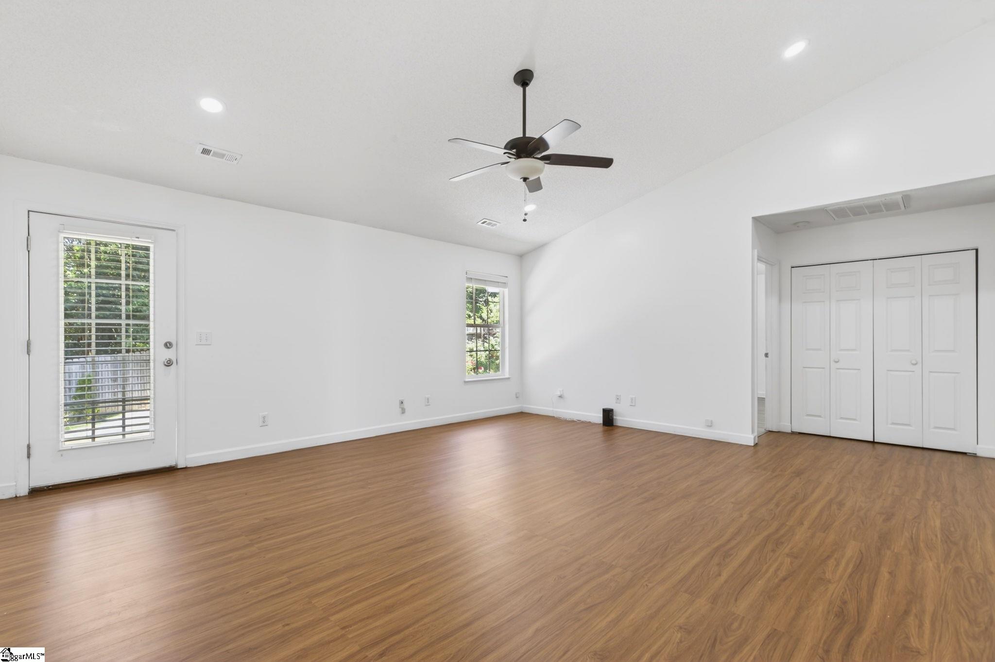 101 Perigon Court Greenville, SC 29607 - Photo 7 of 38