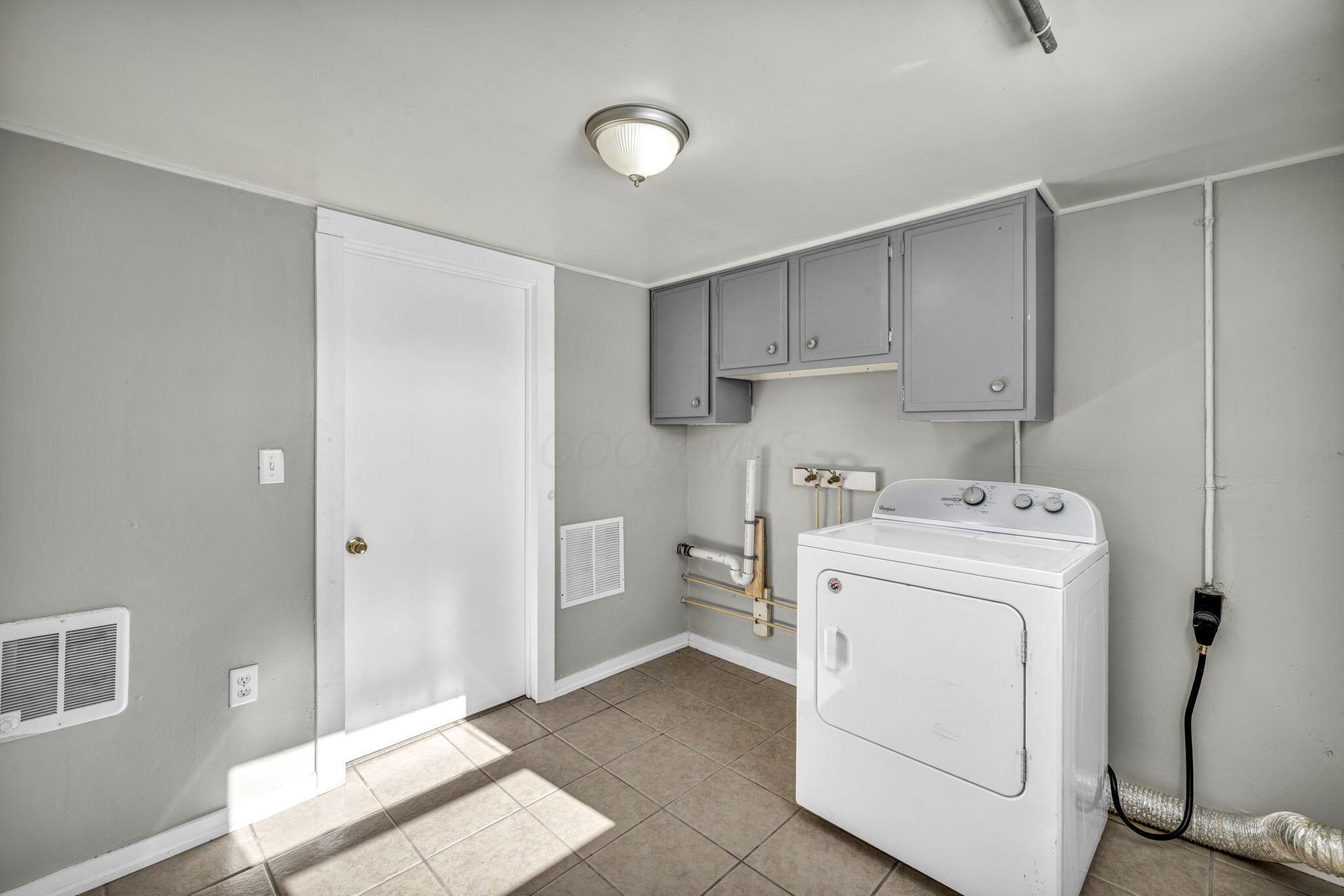 845 Exeter Road Columbus, OH 43213 - Photo 26 of 46 Mud Room/Utility