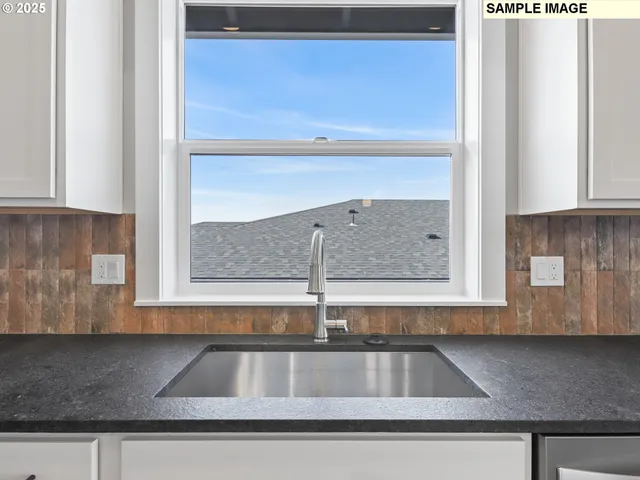 $596,500 | 657 Northeast Saling Drive West, Unit 95, Estacada, OR 97023